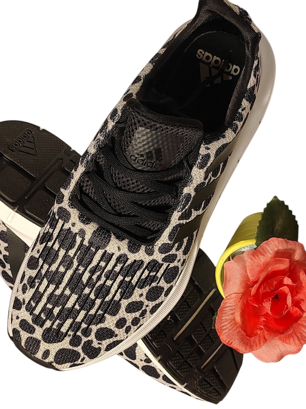 Adidas Swift Run 1.0 Animal Print Running Shoes / Womens Size:9